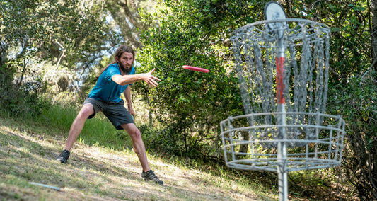 Mastering Putting: Pro Guide & Putting Tips